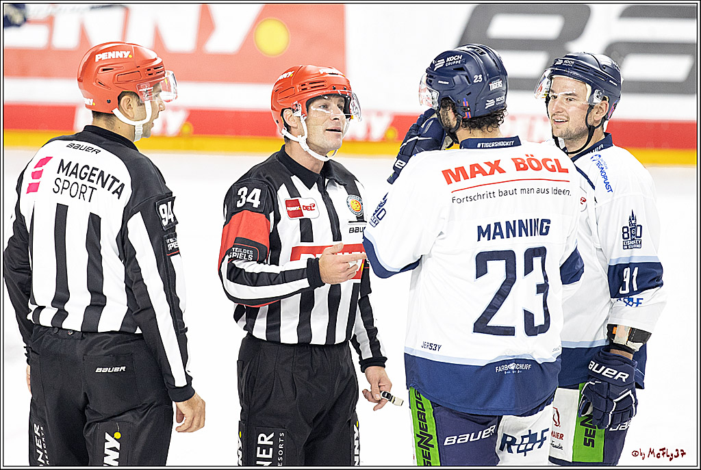 PENNY DEL;  Koelner Haie - Straubing Tigers; Koeln, 15.10.2021